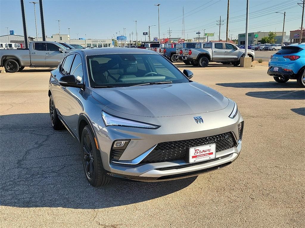 new 2025 Buick Envista car, priced at $29,650