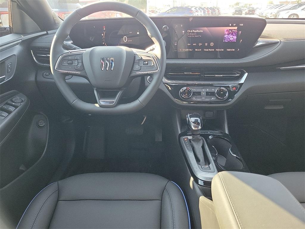 new 2025 Buick Envista car, priced at $29,650