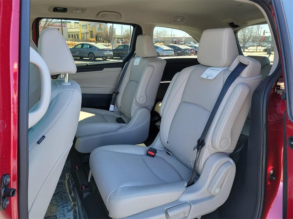 new 2025 Honda Odyssey car, priced at $43,243