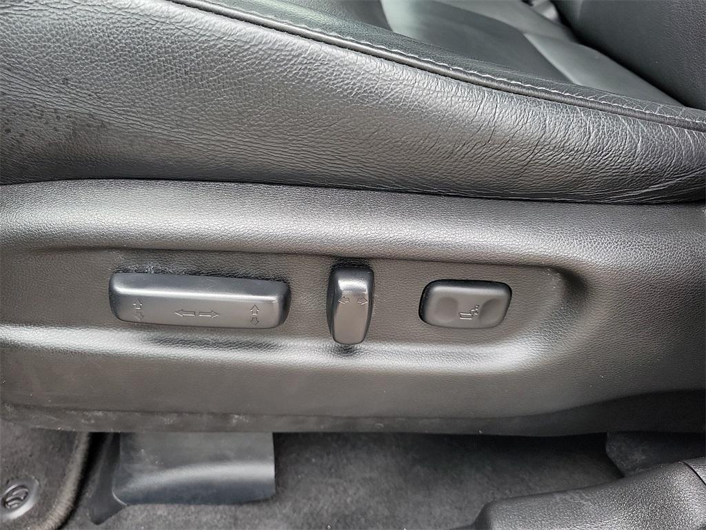 used 2018 Honda Pilot car, priced at $18,745