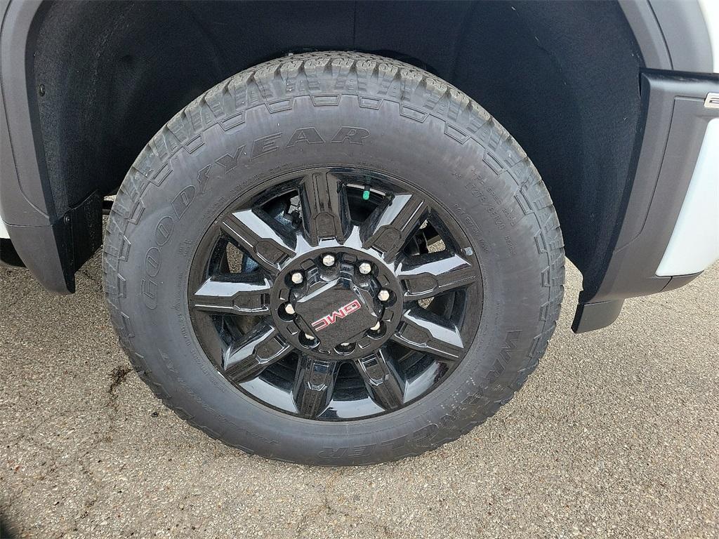 new 2025 GMC Sierra 2500 car, priced at $83,134