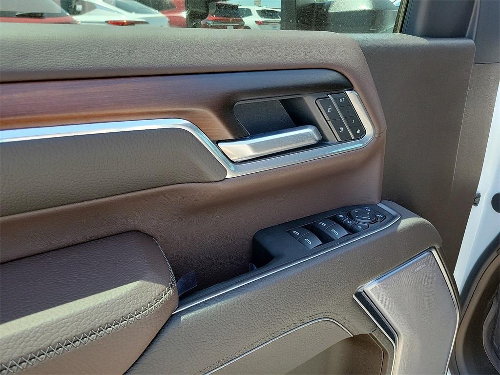 new 2025 GMC Sierra 2500 car, priced at $86,241