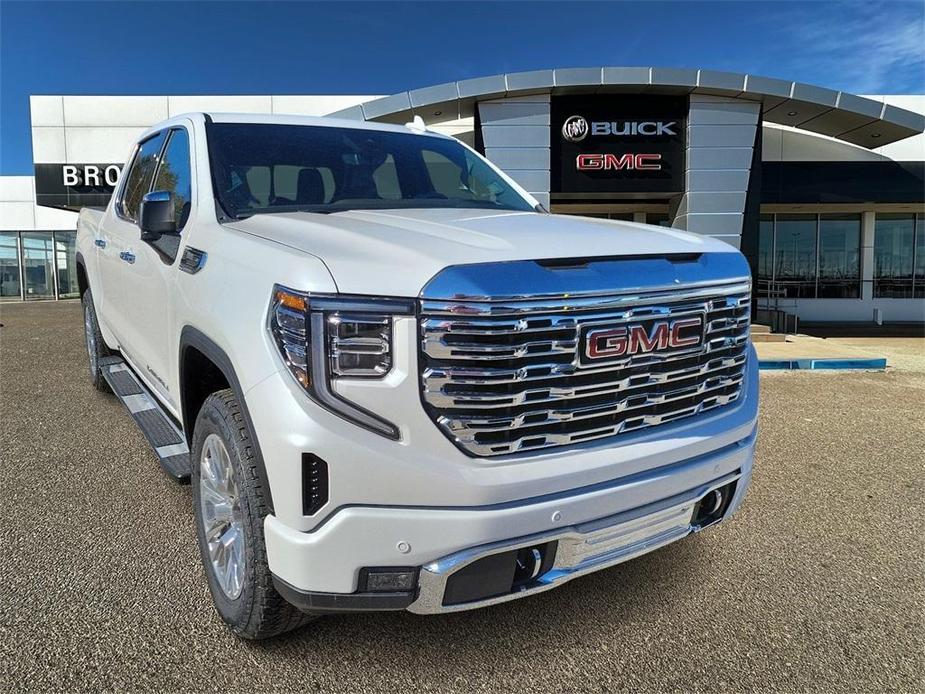 new 2025 GMC Sierra 1500 car, priced at $69,905