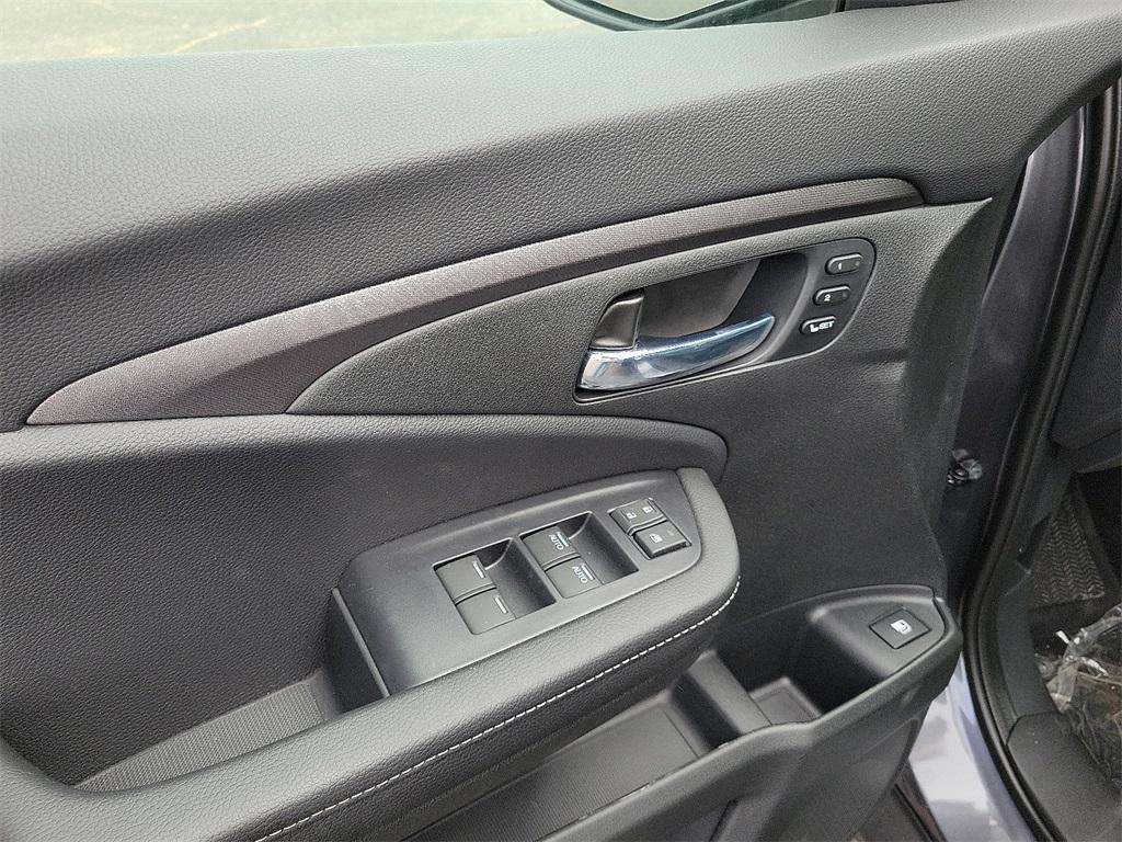 new 2025 Honda Ridgeline car, priced at $42,750