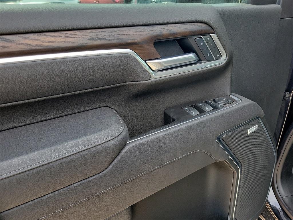 new 2025 GMC Sierra 2500 car, priced at $77,999