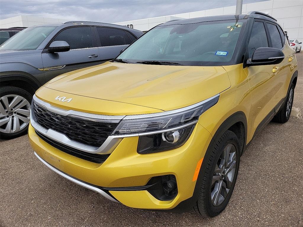 used 2023 Kia Seltos car, priced at $19,098