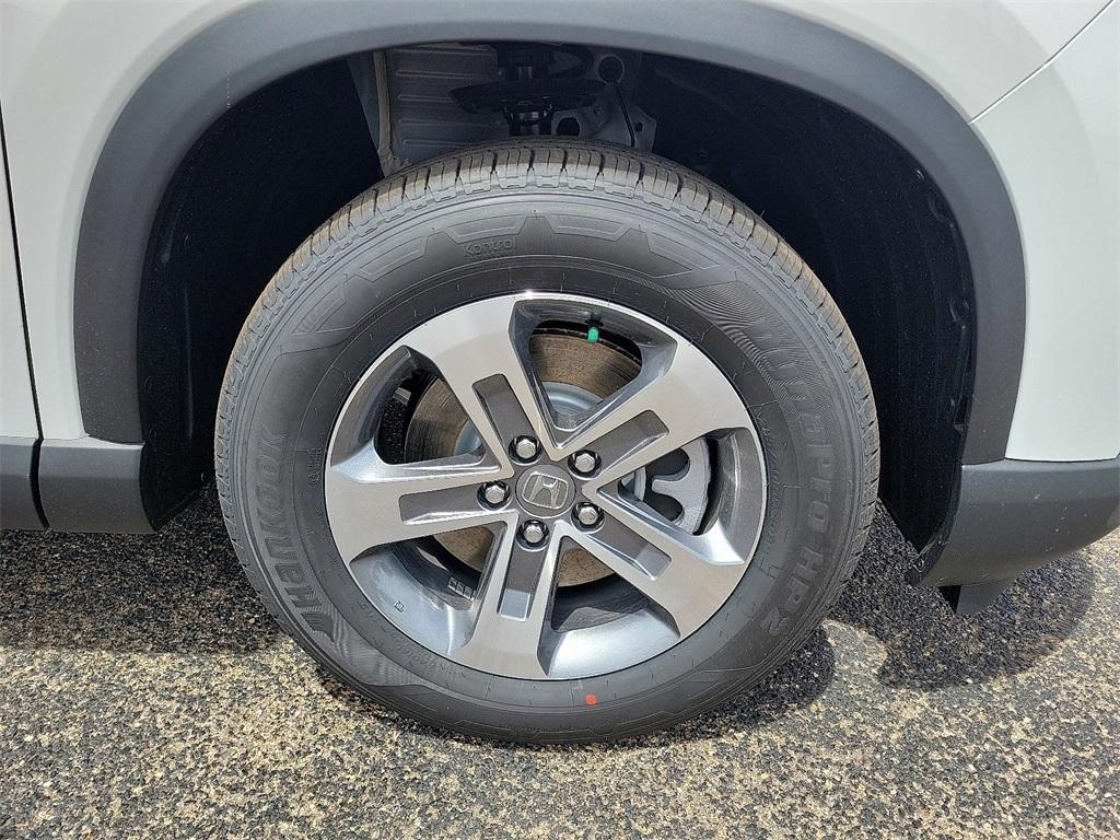 new 2025 Honda Pilot car, priced at $45,195