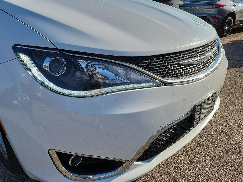 used 2020 Chrysler Pacifica car, priced at $20,036