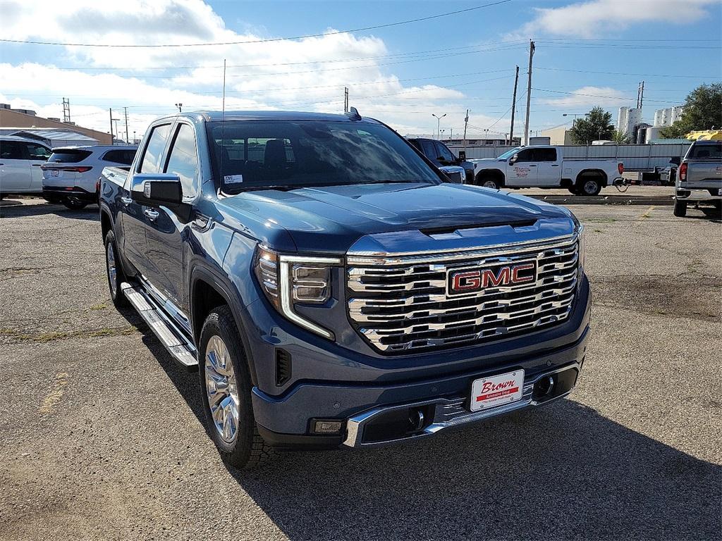 new 2026 GMC Sierra 1500 car, priced at $73,725