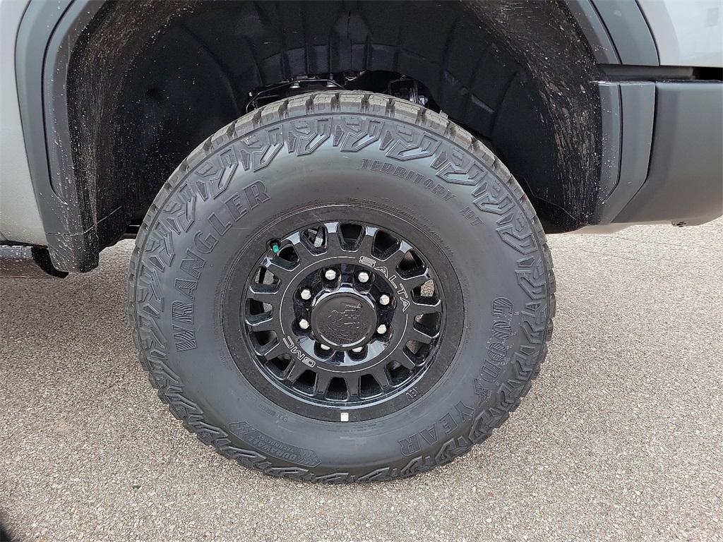 new 2025 GMC Sierra 2500 car, priced at $103,838