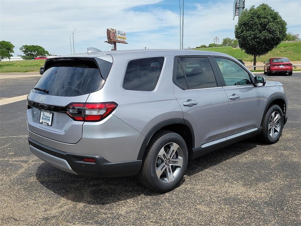 new 2025 Honda Pilot car, priced at $47,500
