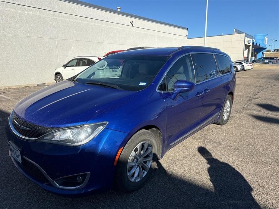 used 2018 Chrysler Pacifica car, priced at $14,000