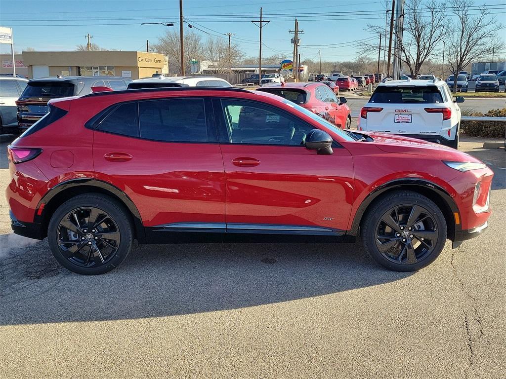 new 2025 Buick Envision car, priced at $38,976