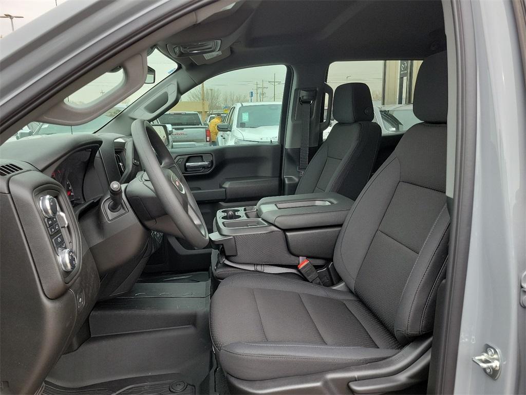 new 2025 GMC Sierra 1500 car, priced at $50,278