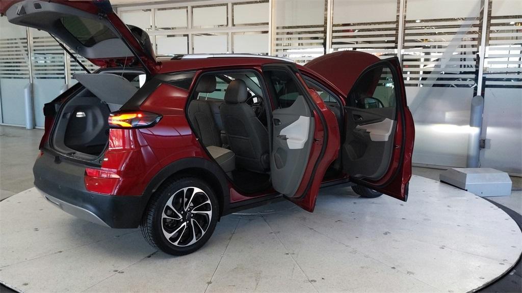 used 2022 Chevrolet Bolt EUV car, priced at $22,424