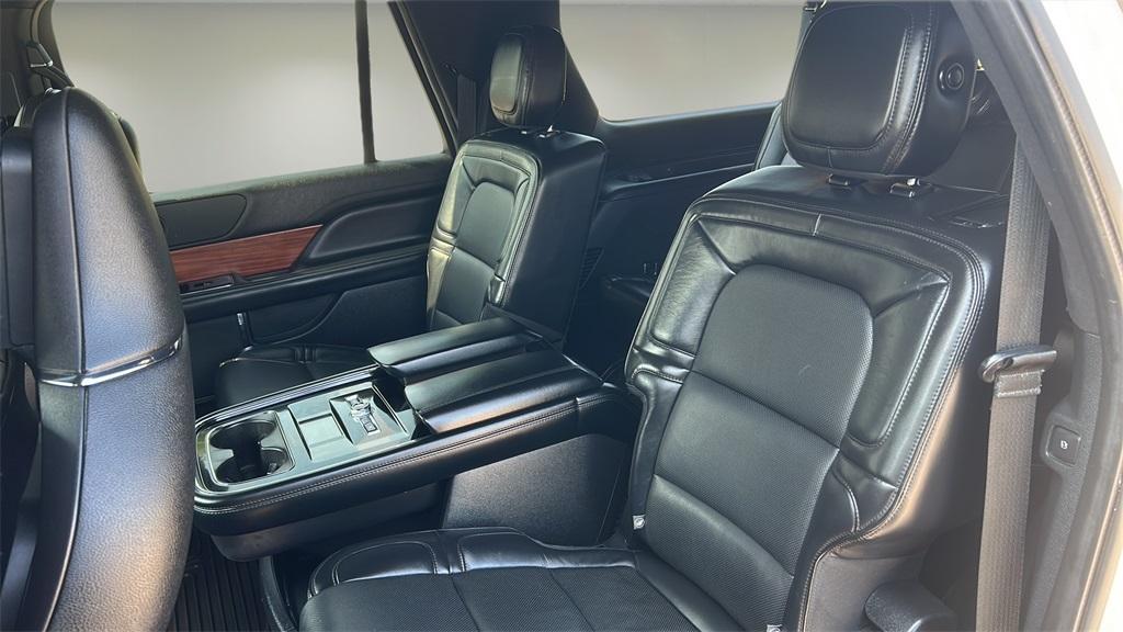 used 2019 Lincoln Navigator L car, priced at $30,389