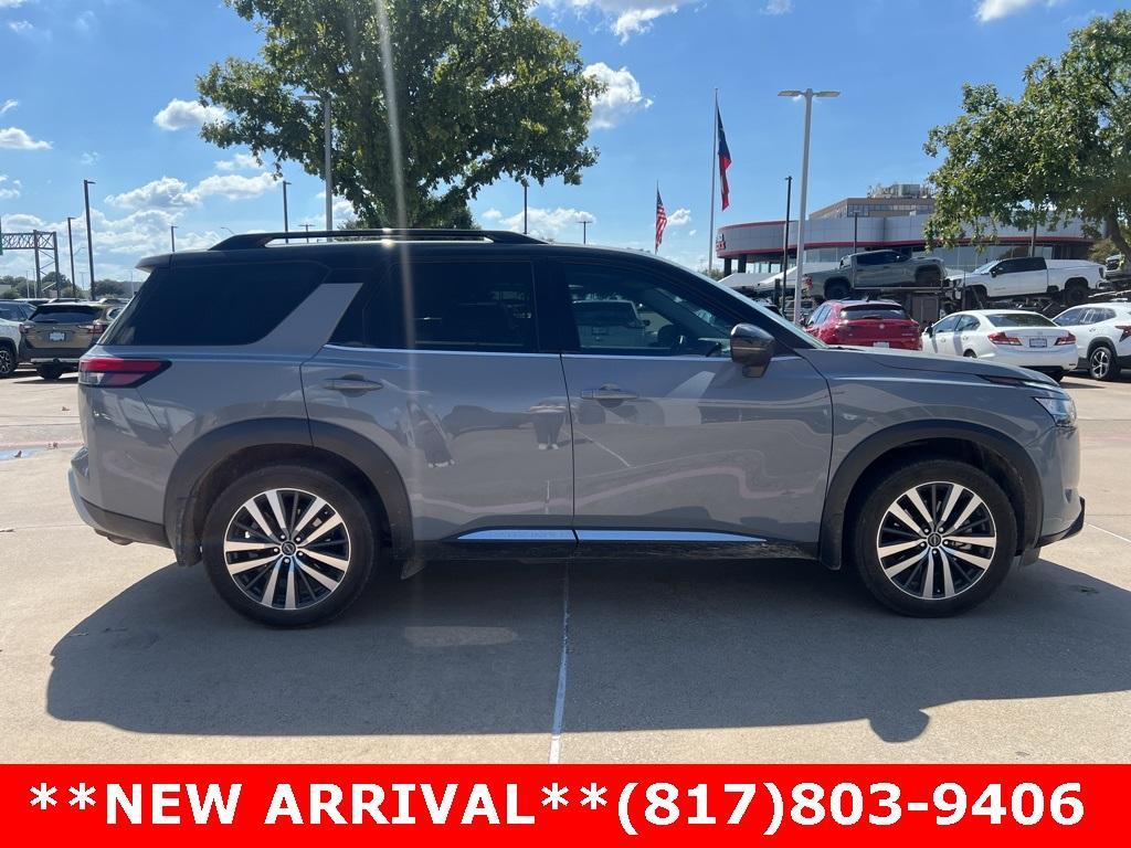 used 2022 Nissan Pathfinder car, priced at $26,900