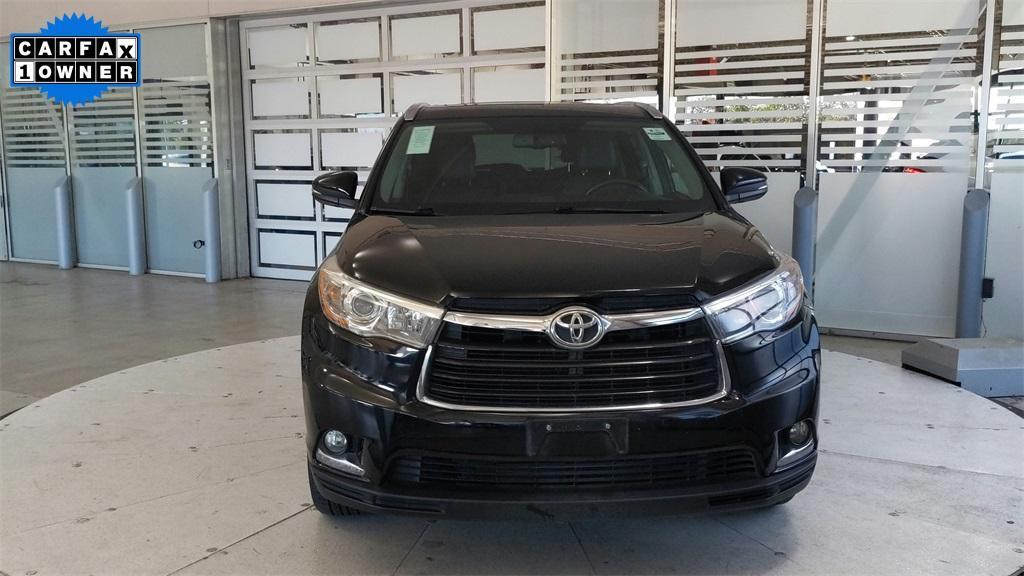 used 2015 Toyota Highlander car, priced at $19,325