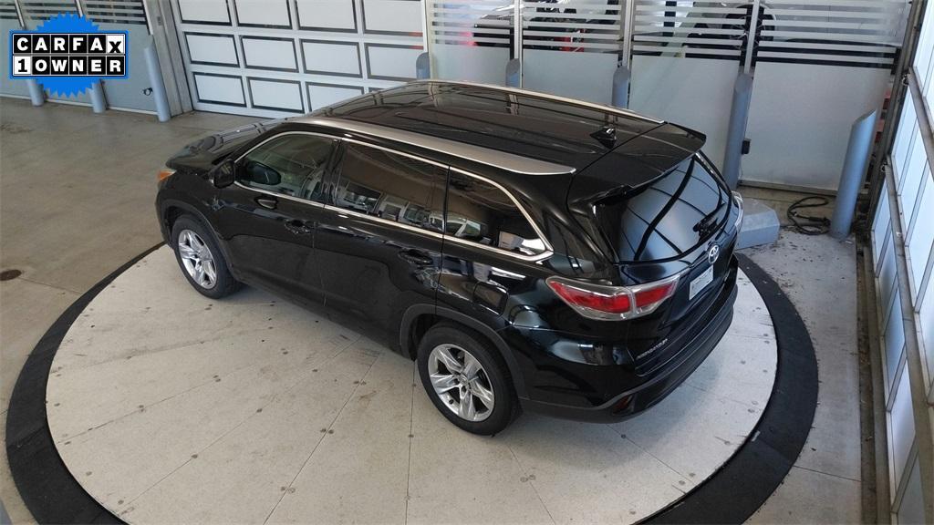 used 2015 Toyota Highlander car, priced at $19,325