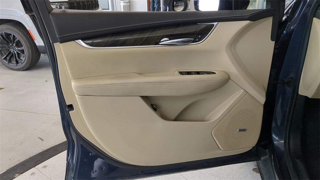 used 2019 Cadillac XT5 car, priced at $20,250