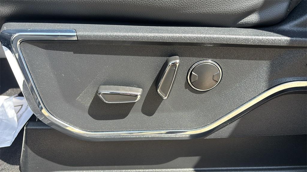 used 2022 Ford F-150 Lightning car, priced at $43,711