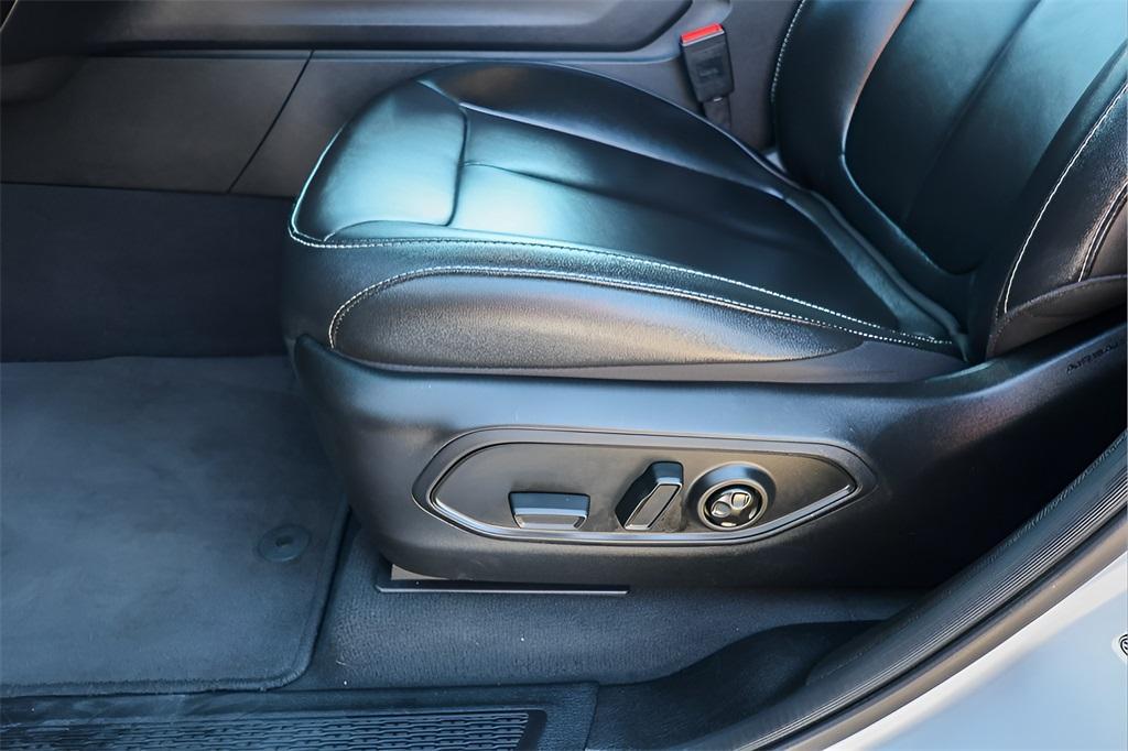 used 2024 Jeep Grand Cherokee car, priced at $30,900
