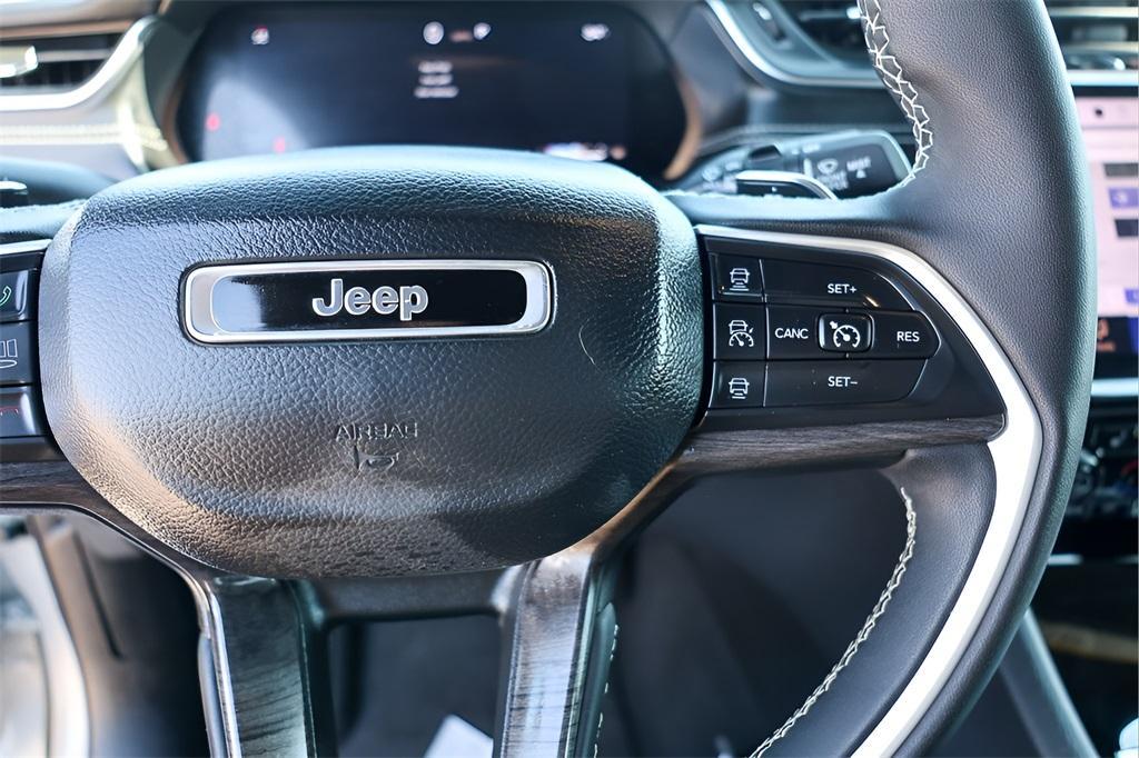 used 2024 Jeep Grand Cherokee car, priced at $30,900