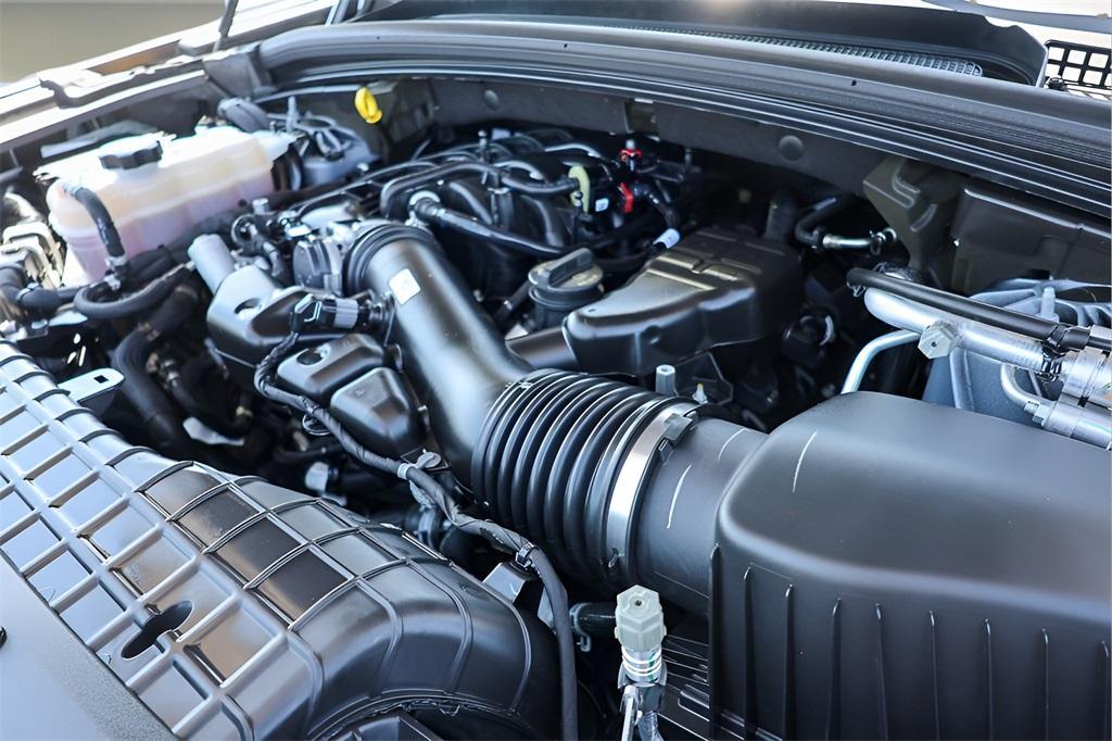 used 2024 Jeep Grand Cherokee car, priced at $30,900
