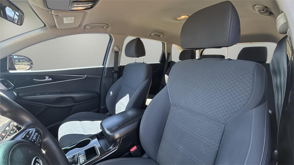 used 2018 Kia Sorento car, priced at $10,995