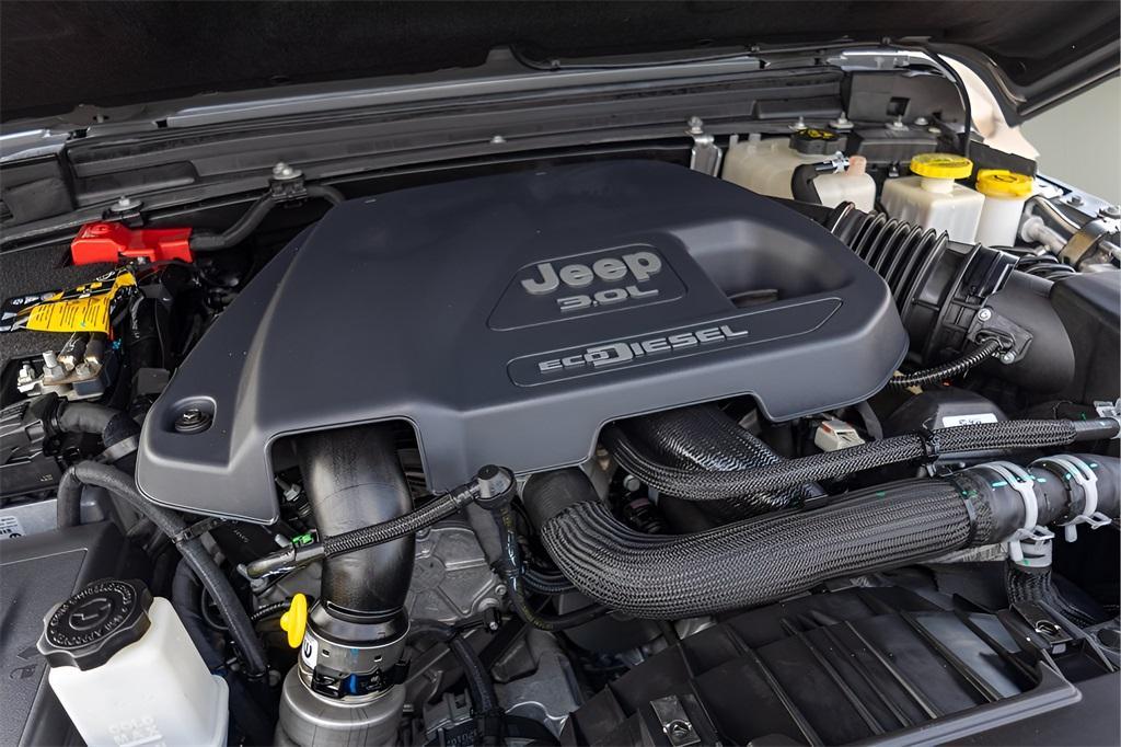 used 2021 Jeep Gladiator car, priced at $40,000