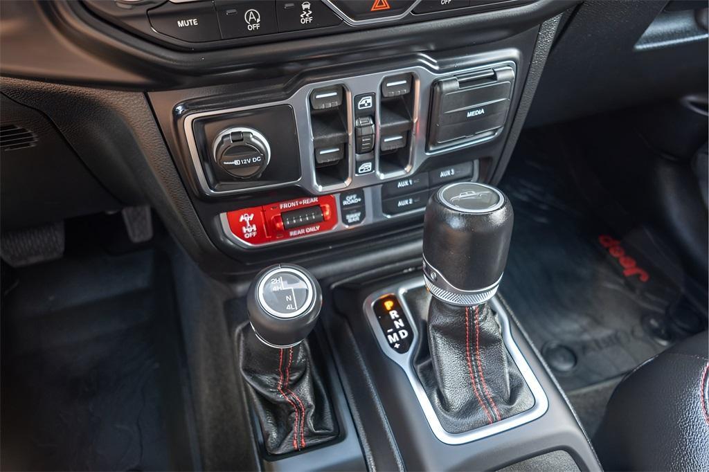 used 2021 Jeep Gladiator car, priced at $40,000