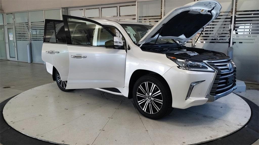 used 2018 Lexus LX 570 car, priced at $50,600