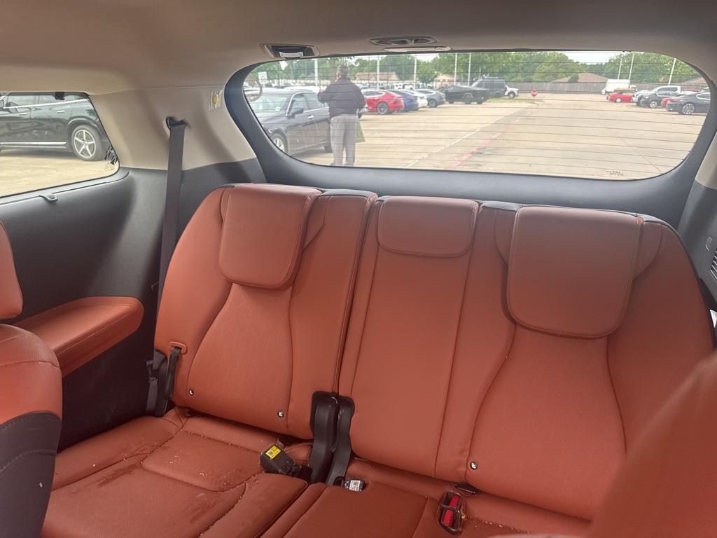 used 2024 Kia Carnival car, priced at $40,492