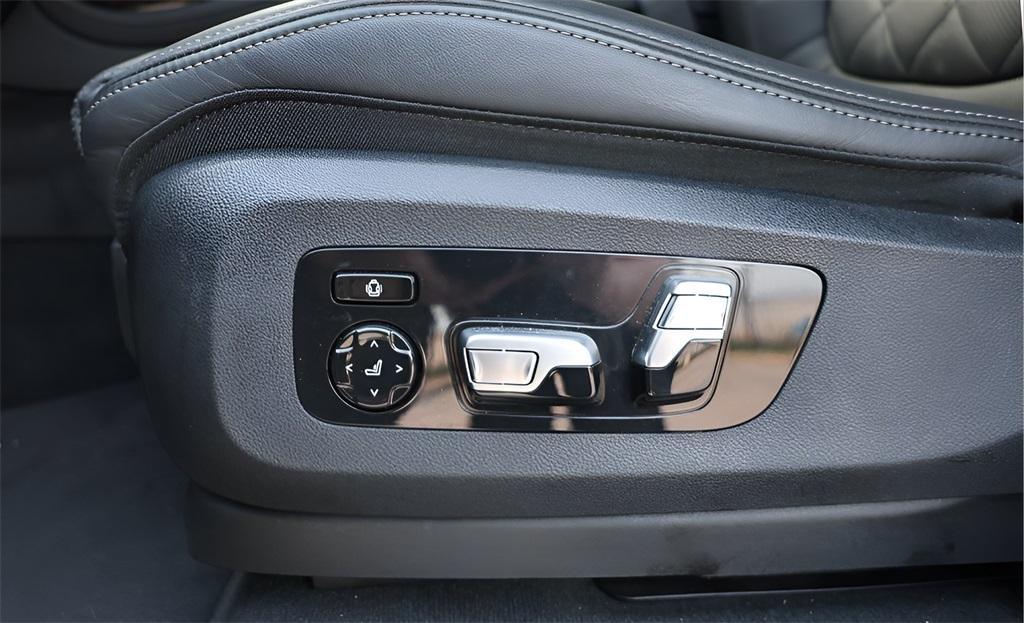 used 2024 BMW X7 car, priced at $67,500