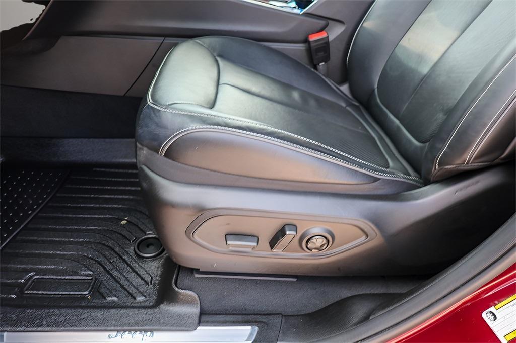 used 2024 Jeep Grand Cherokee L car, priced at $44,752