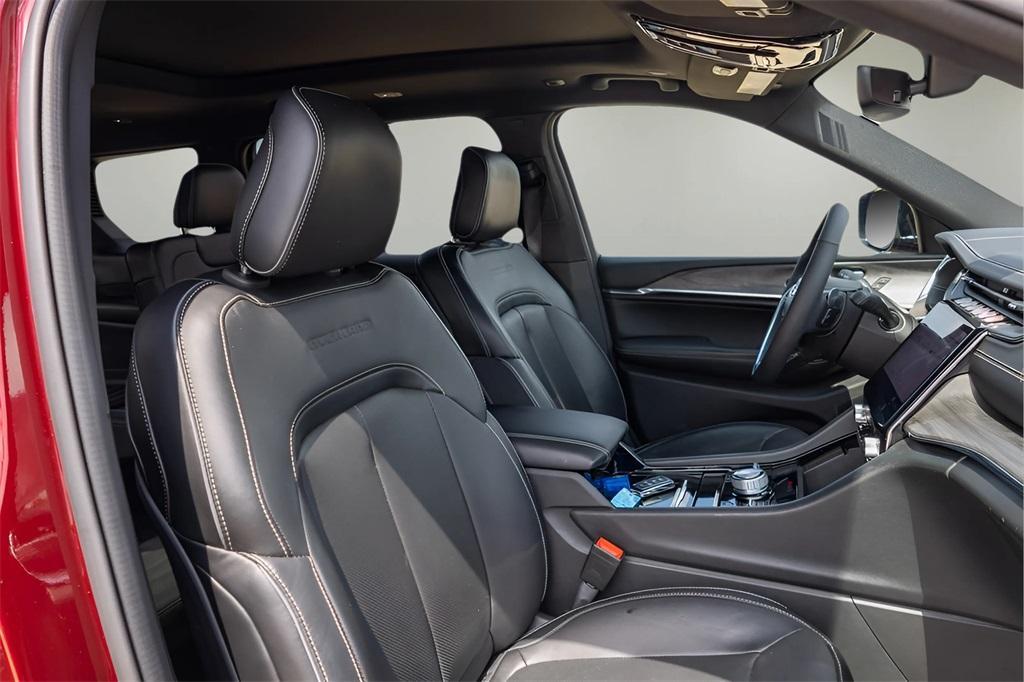 used 2024 Jeep Grand Cherokee L car, priced at $44,752
