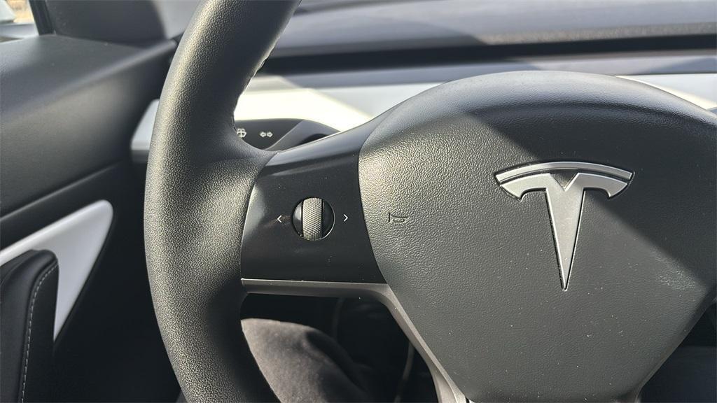 used 2021 Tesla Model 3 car, priced at $23,995