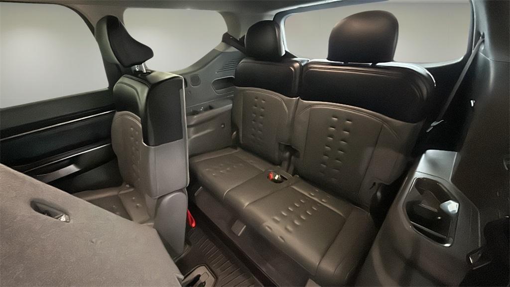 used 2024 Kia EV9 car, priced at $40,563