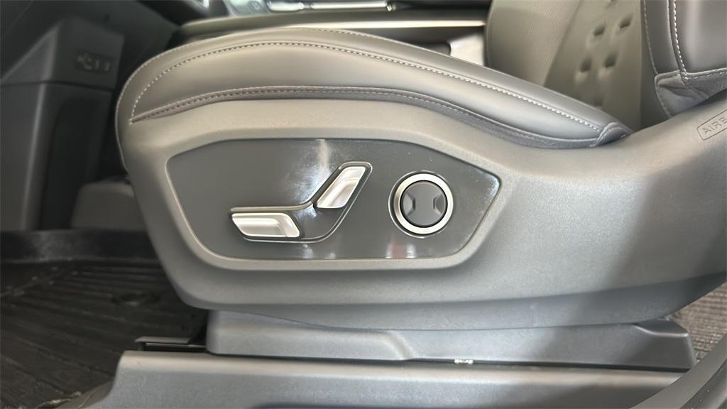 used 2024 Kia EV9 car, priced at $40,563