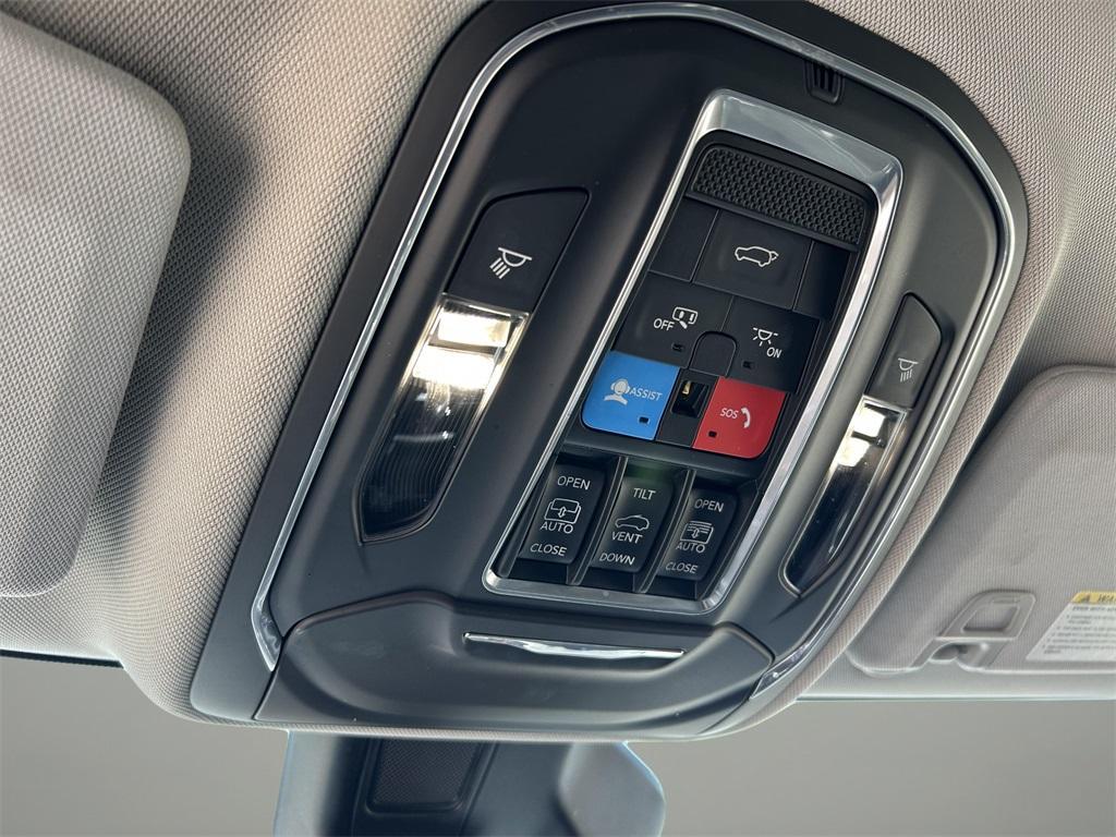 used 2021 Jeep Grand Cherokee L car, priced at $27,733