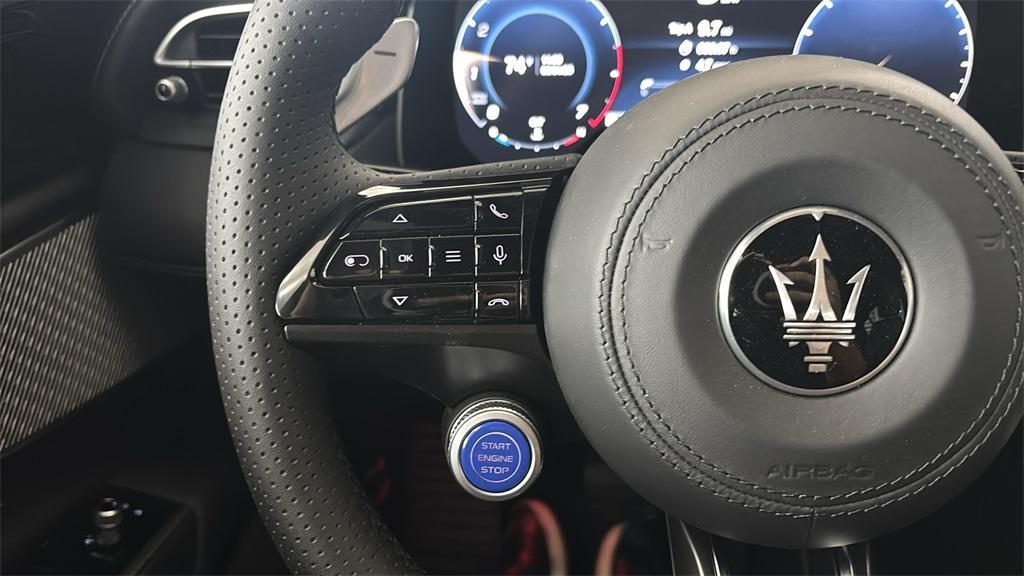new 2025 Maserati Grecale car, priced at $63,756