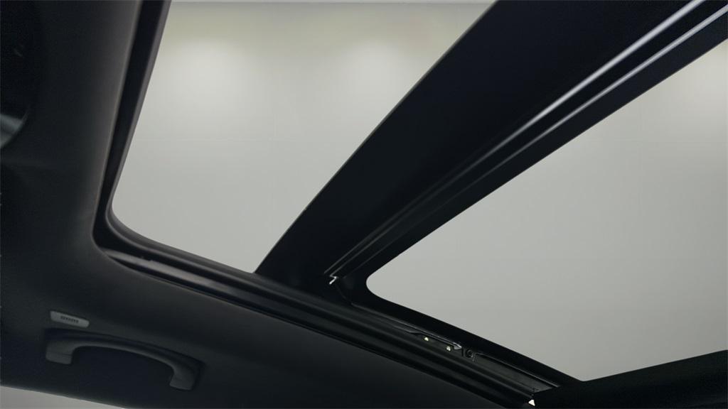 new 2025 Maserati Grecale car, priced at $63,756