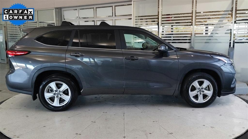 used 2023 Toyota Highlander car, priced at $35,000