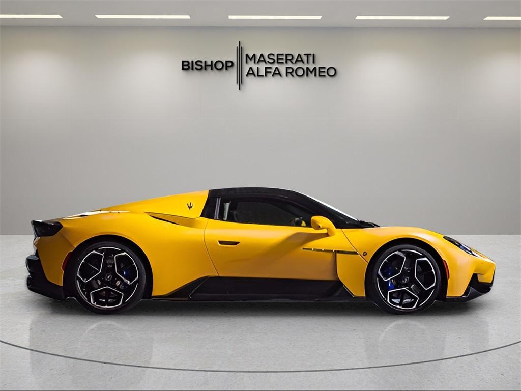 new 2024 Maserati MC20 car, priced at $289,000