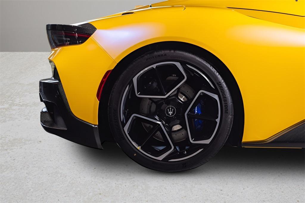 new 2024 Maserati MC20 car, priced at $289,000