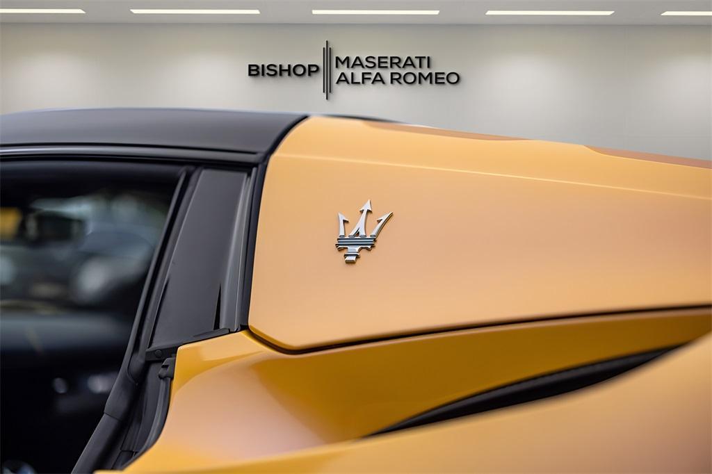 new 2024 Maserati MC20 car, priced at $289,000