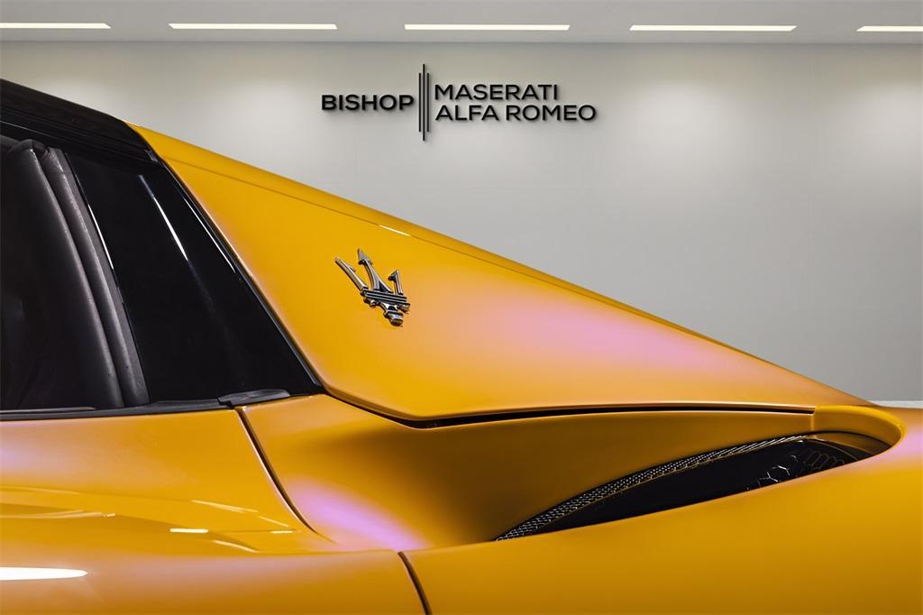 new 2024 Maserati MC20 car, priced at $289,000