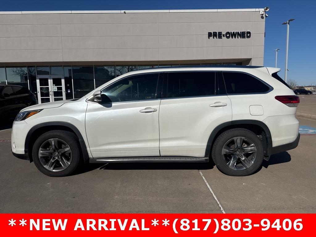 used 2018 Toyota Highlander car, priced at $25,389