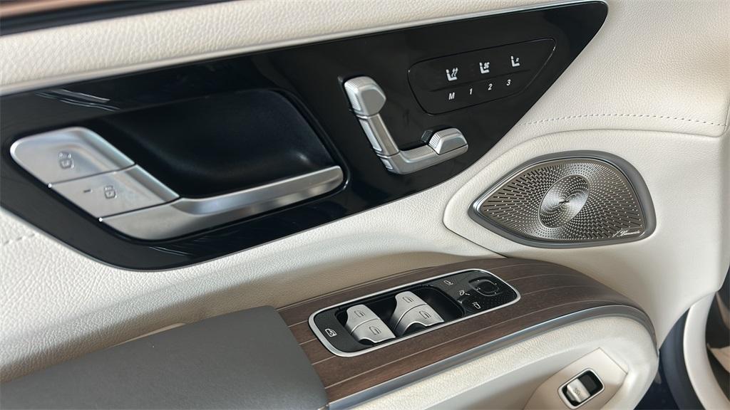 used 2023 Mercedes-Benz EQS 580 car, priced at $62,776