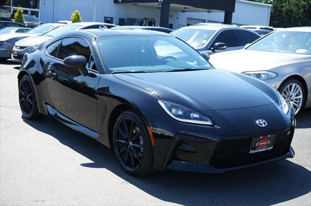 used 2025 Toyota GR86 car, priced at $33,995